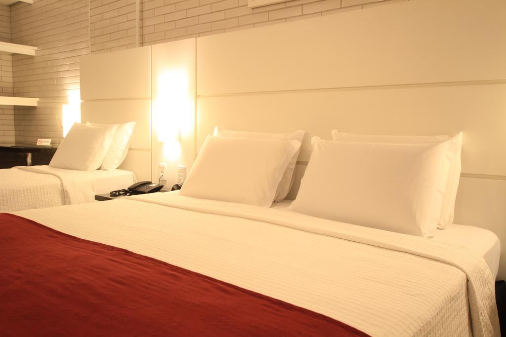 קוריטיבה Hotel Confiance Prime Batel חדר תמונה